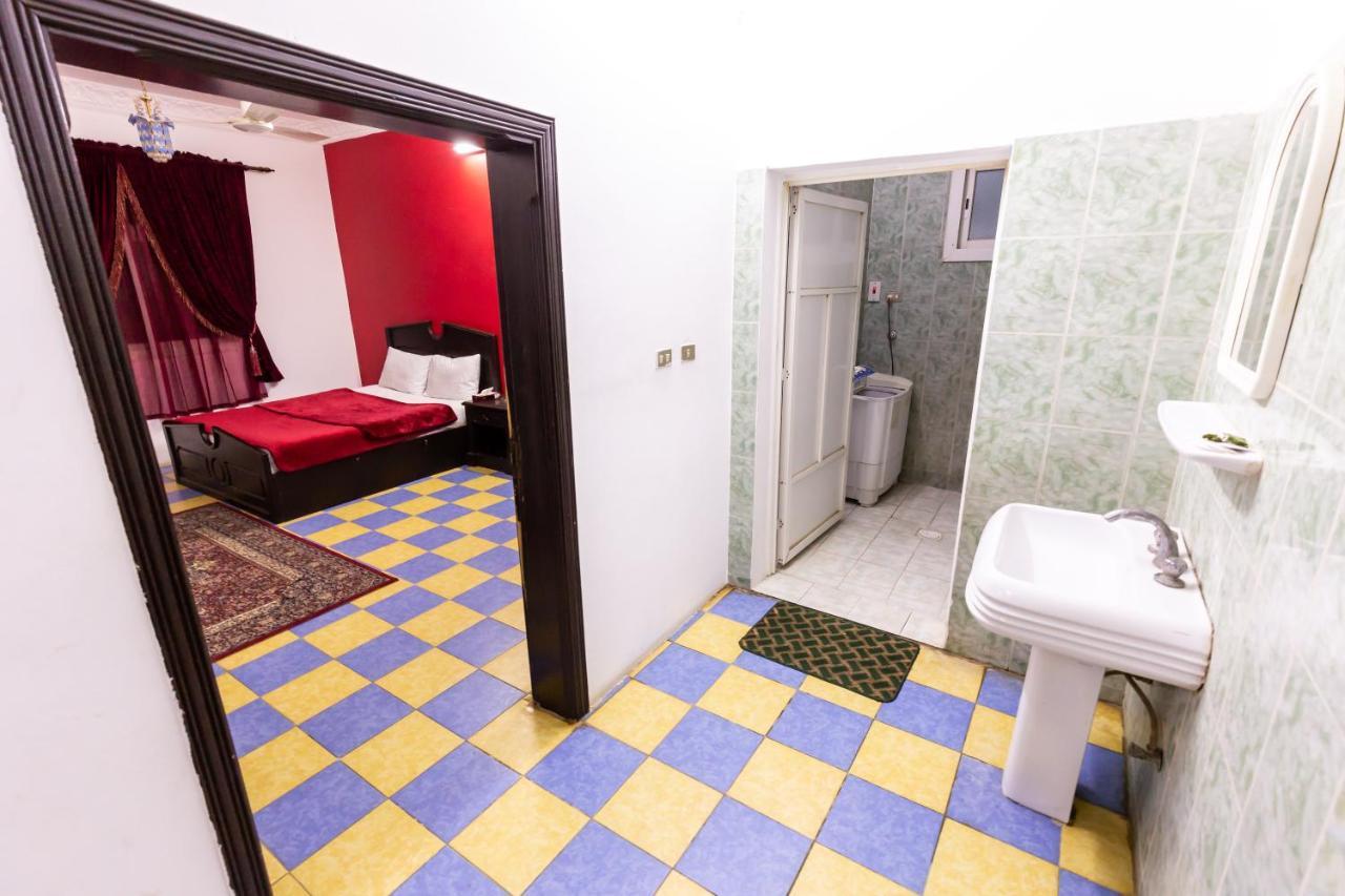 Al Eairy Furnished Apartments - Al Bahah 3 Eksteriør billede