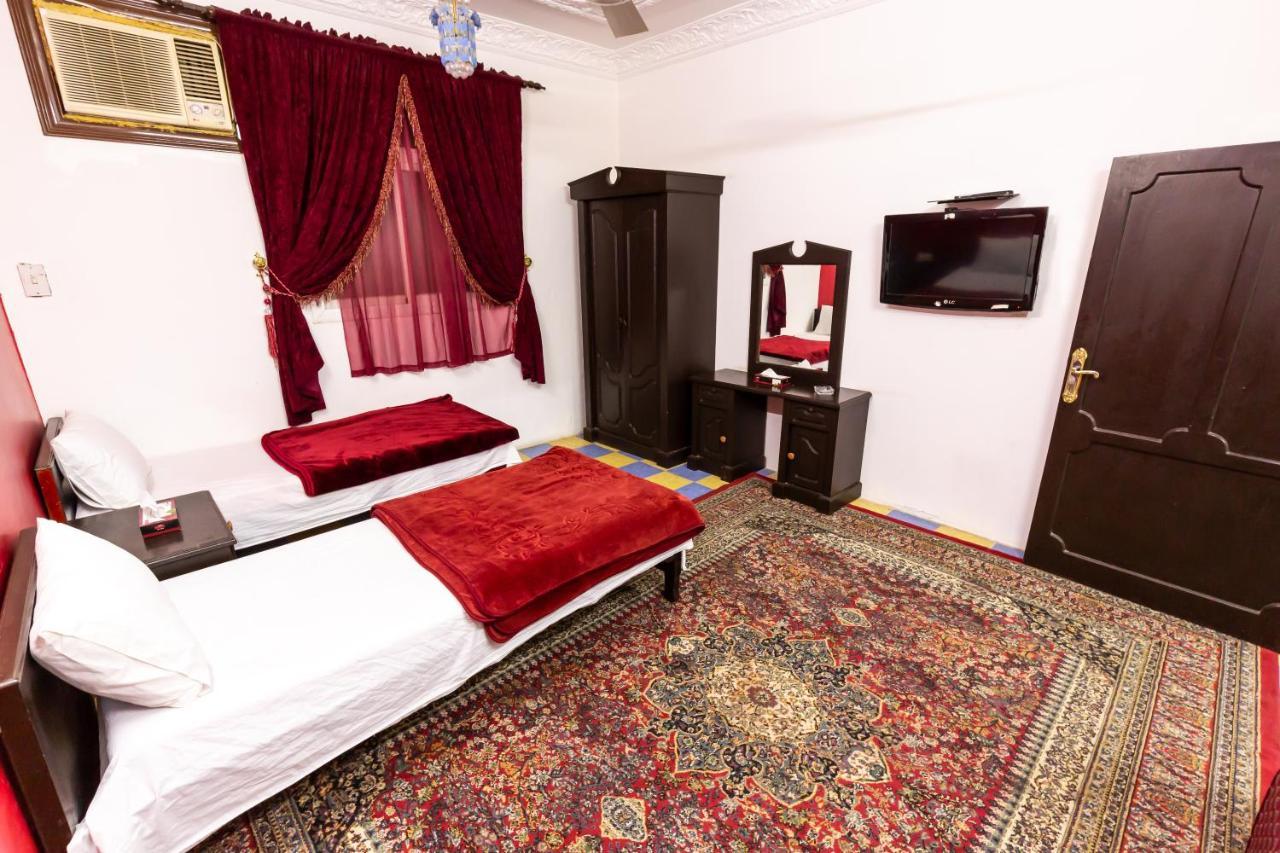 Al Eairy Furnished Apartments - Al Bahah 3 Eksteriør billede