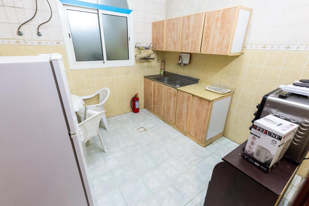 Al Eairy Furnished Apartments - Al Bahah 3 Eksteriør billede