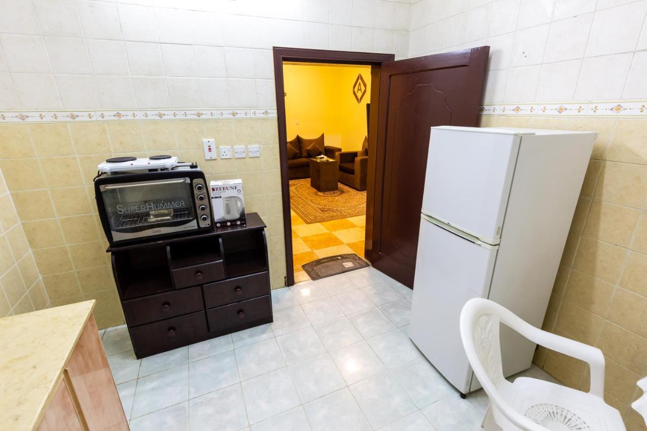 Al Eairy Furnished Apartments - Al Bahah 3 Eksteriør billede